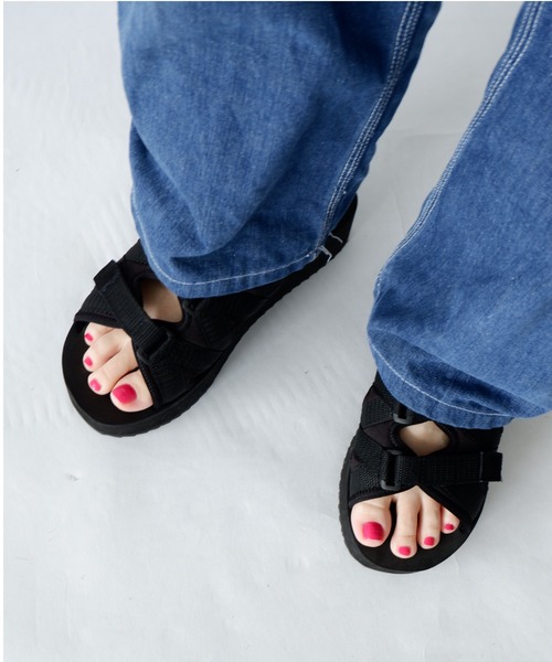 MANASTASH（マナスタッシュ）の「MANASTASH/マナスタッシュ　WS CLIFTY PLATFORM SANDAL　プラットフォームサンダル（サンダル・レディース・ブラック/ベージュ/マルチ/その他・38/36/37）」の2枚目の写真