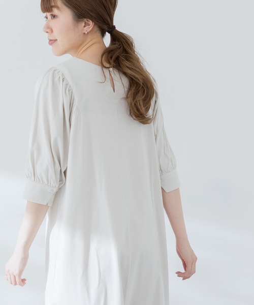 URBAN RESEARCH Sonny Label（アーバンリサーチサニーレーベル）の「ギャザースリーブカットワンピース（ワンピース・レディース・モカ/グレー系その他/ブラック・FREE）」の7枚目の写真