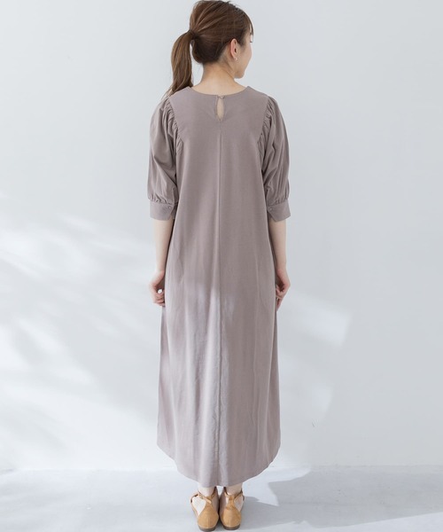 URBAN RESEARCH Sonny Label（アーバンリサーチサニーレーベル）の「ギャザースリーブカットワンピース（ワンピース・レディース・モカ/グレー系その他/ブラック・FREE）」の17枚目の写真