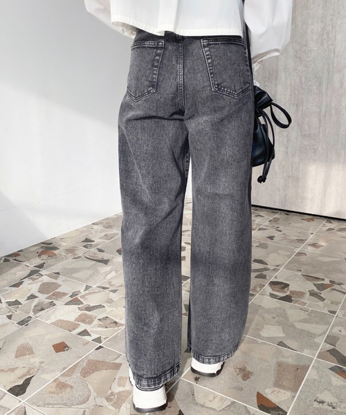 moment+(モーメントプラス)の「【累計販売枚数2万枚突破!】デニム&ツイルハイウェストストレートパンツ(デニムパンツ・レディース・ブラック/ブラウン/オフホワイト/カーキ/サックスブルー/インディゴブルー/ブルー/アイボリー/グレイッシュベージュ/ブラック系その他・S/M/L)」の18枚目の写真