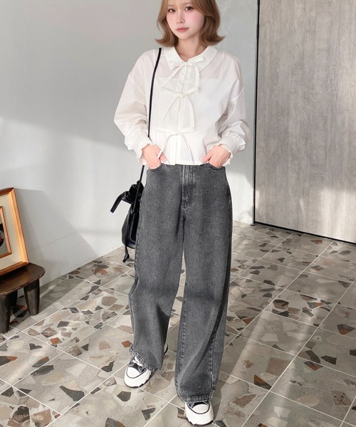 moment+(モーメントプラス)の「【累計販売枚数2万枚突破!】デニム&ツイルハイウェストストレートパンツ(デニムパンツ・レディース・ブラック/ブラウン/オフホワイト/カーキ/サックスブルー/インディゴブルー/ブルー/アイボリー/グレイッシュベージュ/ブラック系その他・S/M/L)」の17枚目の写真