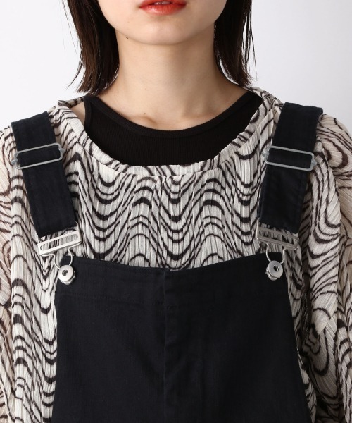 JEANASIS（ジーナシス）の「フレアデニムオーバーオール/950421（サロペット/オーバーオール・レディース・ホワイト/ブラック・SMALL/MEDIUM）」の7枚目の写真