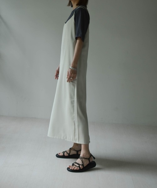 muure（ミュール）の「シンプルキャミワンピース（ワンピース・レディース・ブラック/ベージュ/グリーン・FREE）」の12枚目の写真