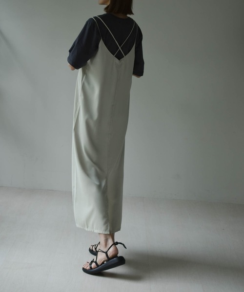 muure（ミュール）の「シンプルキャミワンピース（ワンピース・レディース・ブラック/ベージュ/グリーン・FREE）」の13枚目の写真