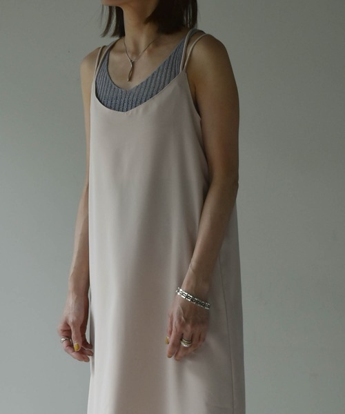 muure（ミュール）の「シンプルキャミワンピース（ワンピース・レディース・ブラック/ベージュ/グリーン・FREE）」の6枚目の写真