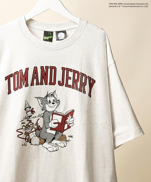 Tom&Jerry(トムアンドジェリー)の「【TOM&JERRY/トムとジェリー】T&Jカレッジロゴ プリントオーバーサイズ半袖Tシャツ(Tシャツ/カットソー・メンズ・ホワイト/チャコールグレー/ライトグレー/サックスブルー・M/L/XL)」の3枚目の写真