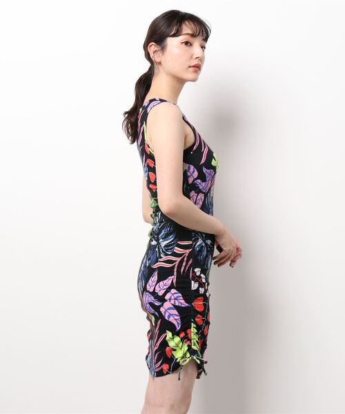 Desigual(デシグアル)の「ギャザー スリムショートワンピース(チュニック・レディース・ブラック・2L/S/M/L/SS)」の9枚目の写真