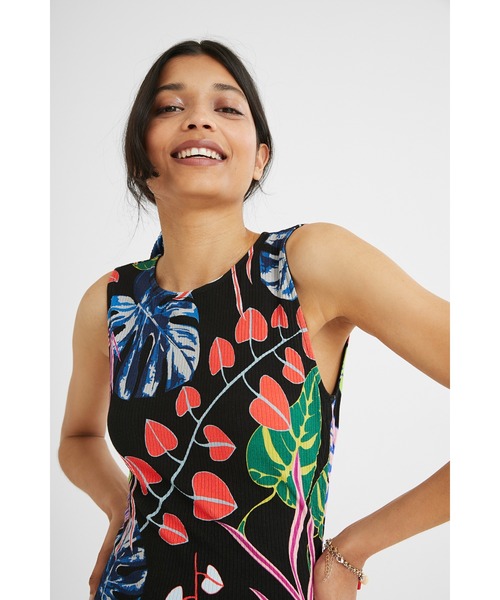 Desigual(デシグアル)の「ギャザー スリムショートワンピース(チュニック・レディース・ブラック・2L/S/M/L/SS)」の5枚目の写真