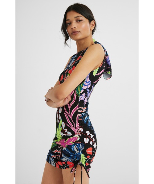 Desigual(デシグアル)の「ギャザー スリムショートワンピース(チュニック・レディース・ブラック・2L/S/M/L/SS)」の3枚目の写真