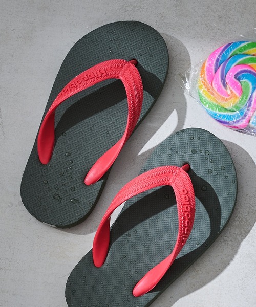 CIAOPANIC TYPY（チャオパニックティピー）の「【Hippobloo/ヒッポブルー】Kid'sビーチサンダル（サンダル・キッズ・ブラック/ダークグリーン/ピンク/インディゴブルー/ブルー/バイオレット/ネイビー/ブラウン・8/7）」の3枚目の写真