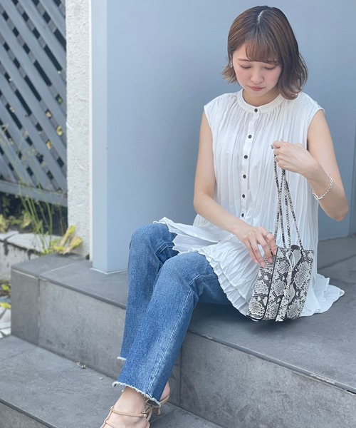 RIVE DROITE（リヴドロワ）の「ZOZOTOWN限定/ノースリレイヤードシャツ（シャツ/ブラウス・レディース・ブラック/オフホワイト/カーキ/イエロー・FREE）」の5枚目の写真