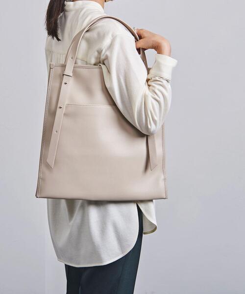 UNITED ARROWS(ユナイテッドアローズ)の「<UNITED ARROWS>フラット スクエア トートバッグ(トートバッグ・レディース・ブラック/ベージュ・FREE)」の2枚目の写真