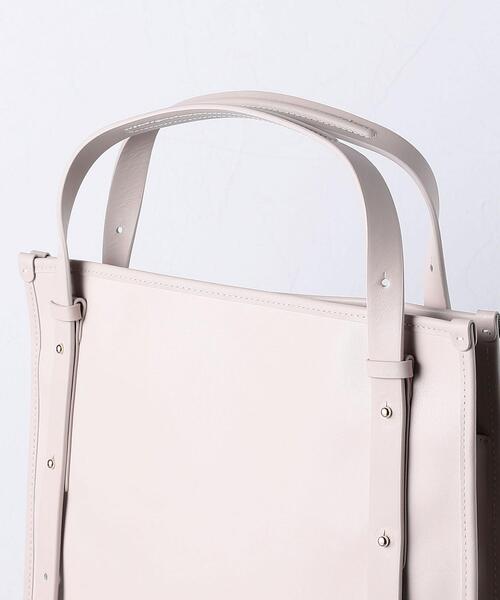 UNITED ARROWS(ユナイテッドアローズ)の「<UNITED ARROWS>フラット スクエア トートバッグ(トートバッグ・レディース・ブラック/ベージュ・FREE)」の7枚目の写真