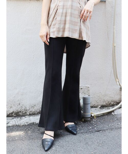 MURUA(ムルーア)の「バックスリットスウェードパンツ(スラックス・レディース・ブラック/グレー/アイボリー/その他1・FREE)」の2枚目の写真