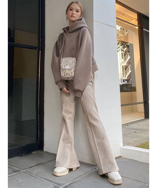 MURUA(ムルーア)の「バックスリットスウェードパンツ(スラックス・レディース・ブラック/グレー/アイボリー/その他1・FREE)」の14枚目の写真