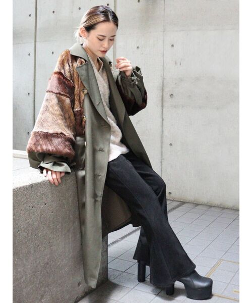 MURUA(ムルーア)の「バックスリットスウェードパンツ(スラックス・レディース・ブラック/グレー/アイボリー/その他1・FREE)」の16枚目の写真