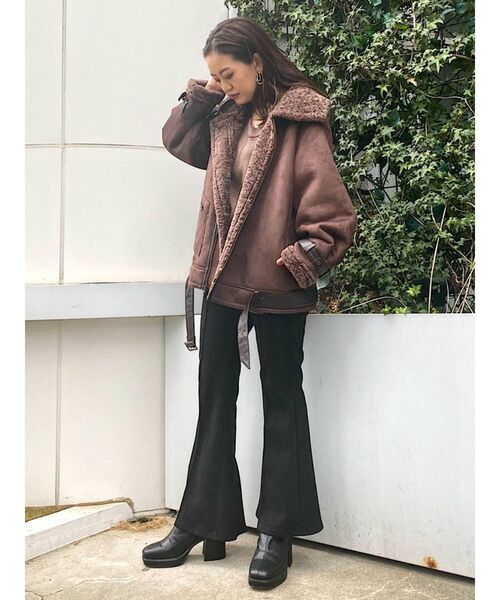 MURUA(ムルーア)の「バックスリットスウェードパンツ(スラックス・レディース・ブラック/グレー/アイボリー/その他1・FREE)」の21枚目の写真