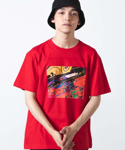 WEGO GRAPHICS（ウィゴーグラフィックス）の「WEGO/放課後アート部 陽ポジトロンT（Tシャツ/カットソー・メンズ・レッド/ホワイト・LARGE/MEDIUM/X-LARGE）」の2枚目の写真