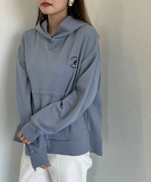 KANGOL EXTRA COMFORT(カンゴールエクストラコンフォート)の「【KANGOL EXTRA COMFORT(カンゴール エクストラ コンフォート)】《WEB限定》ロゴ刺繍 サイドスリット ビックシルエット パーカー(パーカー・レディース・グレー/ブラック/オフホワイト/ブルーグレー/パープル/アイボリー・M/L/LL)」の15枚目の写真