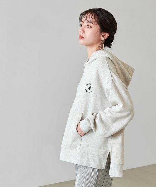 KANGOL EXTRA COMFORT(カンゴールエクストラコンフォート)の「【KANGOL EXTRA COMFORT(カンゴール エクストラ コンフォート)】《WEB限定》ロゴ刺繍 サイドスリット ビックシルエット パーカー(パーカー・レディース・グレー/ブラック/オフホワイト/ブルーグレー/パープル/アイボリー・M/L/LL)」の9枚目の写真