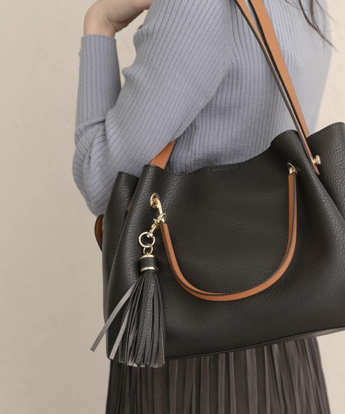 RODE SKO(ロデスコ)の「ワイド4WAYトートバッグ(トートバッグ・レディース・ブラック/グレー系その他/アイボリー/ベージュ/パープル系その他/キャメル/グレー・ONE)」の10枚目の写真