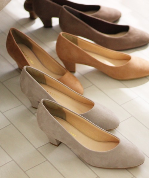 JELLY BEANS(ジェリービーンズ)の「プレーンパンプス<ふわさら><痛くない><疲れない>(204-42725)JELLY BEANS(ジェリービーンズ)(パンプス・レディース・グレイッシュベージュ/ブラック/ラベンダー/ライトグレー/ブラック系その他/ライトピンク/ブラック系1/グレー系1/パープル/ベージュ系その他・23.5/23/24.5/24/22.5/22/21.5/25.5/25)」の5枚目の写真