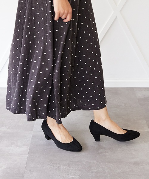 JELLY BEANS(ジェリービーンズ)の「プレーンパンプス<ふわさら><痛くない><疲れない>(204-42725)JELLY BEANS(ジェリービーンズ)(パンプス・レディース・グレイッシュベージュ/ブラック/ラベンダー/ライトグレー/ブラック系その他/ライトピンク/ブラック系1/グレー系1/パープル/ベージュ系その他・23.5/23/24.5/24/22.5/22/21.5/25.5/25)」の22枚目の写真