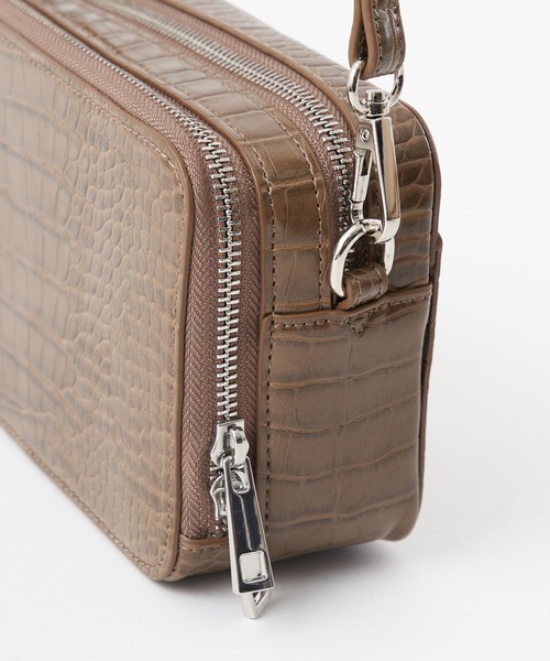 COLONY 2139（コロニートゥーワンスリーナイン）の「リサイクルレザータッチ お財布ショルダーバッグ（ショルダーバッグ・レディース・ブラック/ベージュ/ブラウン/グリーン・FREE）」の9枚目の写真