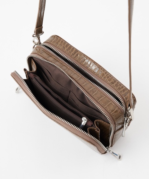 COLONY 2139（コロニートゥーワンスリーナイン）の「リサイクルレザータッチ お財布ショルダーバッグ（ショルダーバッグ・レディース・ブラック/ベージュ/ブラウン/グリーン・FREE）」の14枚目の写真