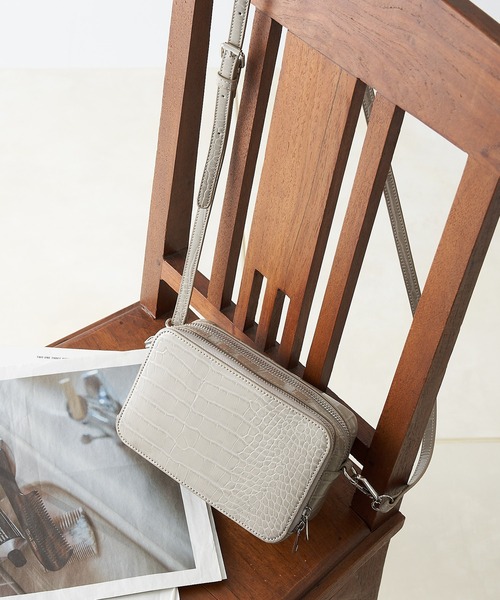 COLONY 2139（コロニートゥーワンスリーナイン）の「リサイクルレザータッチ お財布ショルダーバッグ（ショルダーバッグ・レディース・ブラック/ベージュ/ブラウン/グリーン・FREE）」の19枚目の写真