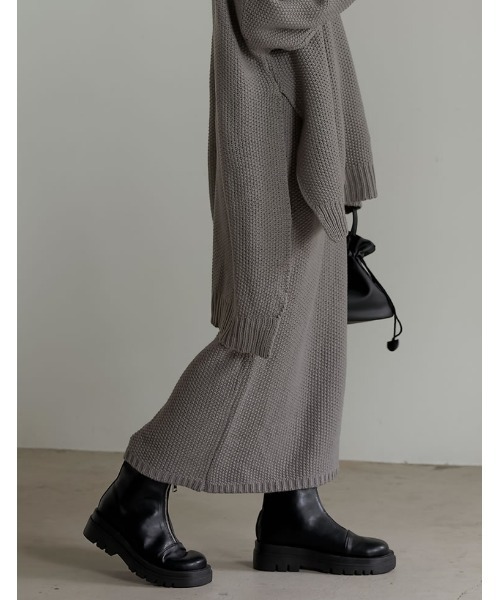 Re:EDIT（リエディ）の「鹿の子編みストレートニットスカート（スカート・レディース・ブラック/ベージュ/グレー/アイボリー/ブルー・MEDIUM/LARGE/SHORT）」の4枚目の写真