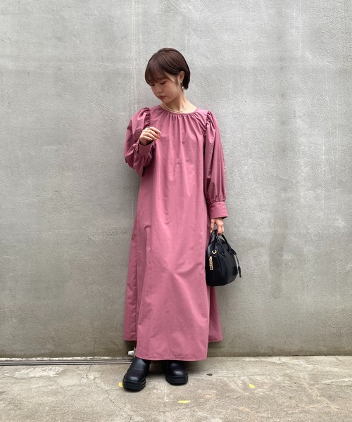 natural couture（ナチュラルクチュール）の「【WEB限定】ボリュームスリーブワンピース（ワンピース・レディース・ベージュ/ピンク/ブラック・FREE）」の13枚目の写真