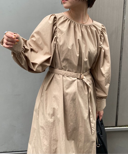 natural couture（ナチュラルクチュール）の「【WEB限定】ボリュームスリーブワンピース（ワンピース・レディース・ベージュ/ピンク/ブラック・FREE）」の8枚目の写真