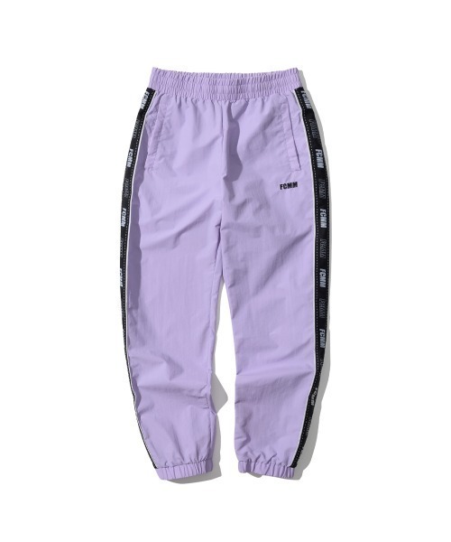 FCMM(エフシーエムエム)の「LOGO TAPE WINDBREAKER PANTS/ロゴテープウィンドブレーカーパンツ(その他パンツ・メンズ・グレー/ライトパープル/ブラック・MEDIUM/LARGE)」の17枚目の写真