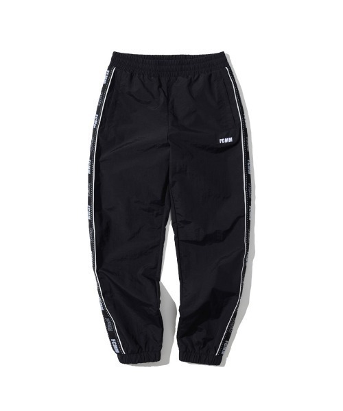 FCMM(エフシーエムエム)の「LOGO TAPE WINDBREAKER PANTS/ロゴテープウィンドブレーカーパンツ(その他パンツ・メンズ・グレー/ライトパープル/ブラック・MEDIUM/LARGE)」の14枚目の写真