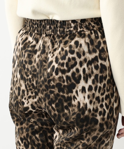 RIVE DROITE（リヴドロワ）の「独特な魅力を放つ柄パンツ　レオパードドロストパンツ（その他パンツ・レディース・ベージュ・FREE）」の22枚目の写真