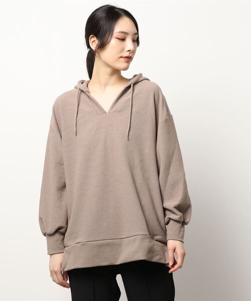 Lugnoncure（ルノンキュール）の「変形裏毛スキッパーパーカー（パーカー・レディース・オフホワイト/グリーン/モカ・ﾌﾘ-）」の8枚目の写真