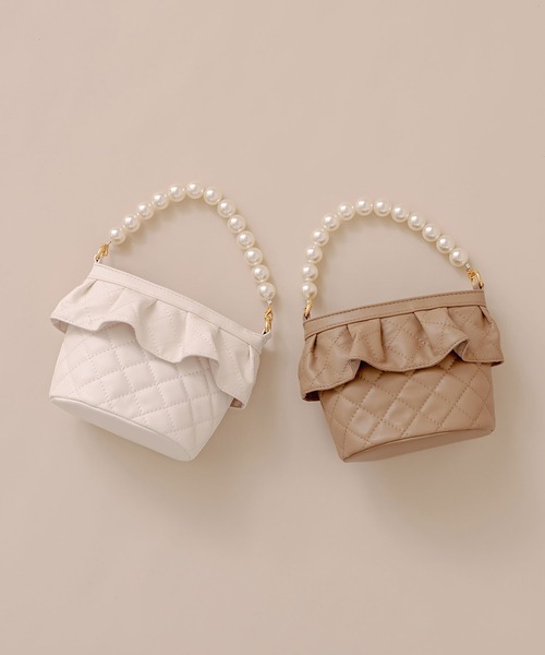 OLIVE des OLIVE(オリーブデオリーブ)の「パールハンドルフリルバッグ(ショルダーバッグ・レディース・ベージュ/オフホワイト・FREE)」の12枚目の写真