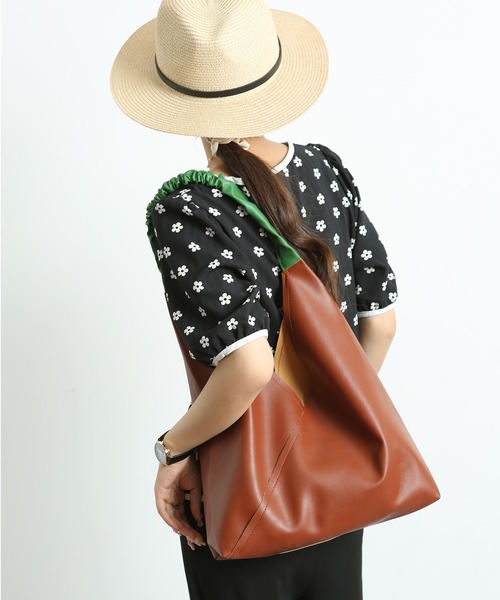 TABI PAL(タビパル)の「【TABI PAL】インナーポーチ付き トートバッグ(トートバッグ・レディース・ブラック/ブラウン/マスタード/グリーン/アイボリー・FREE)」の4枚目の写真