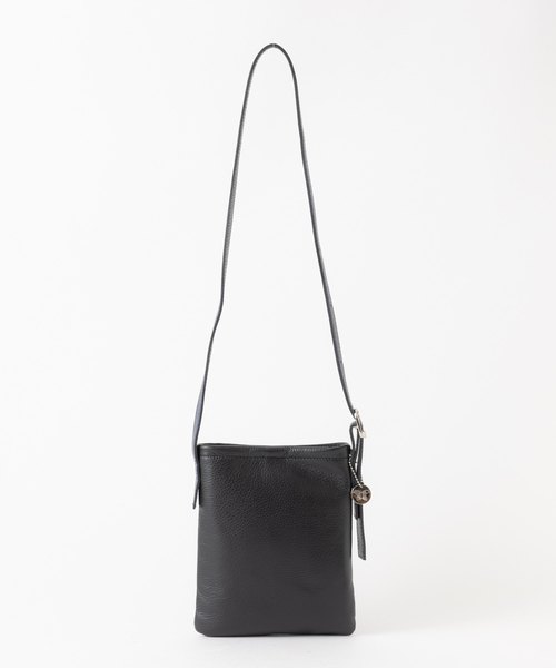 LAURA DI MAGGIO（ローラディマッジオ）の「【LAURA DI MAGGIO / ラウラ ディ マッジオ】ABAHOUSE別注 ミニ ショルダー 縦型サコッシュ バッグ（ショルダーバッグ・メンズ・ブラック/グレイッシュベージュ・フリー）」の4枚目の写真