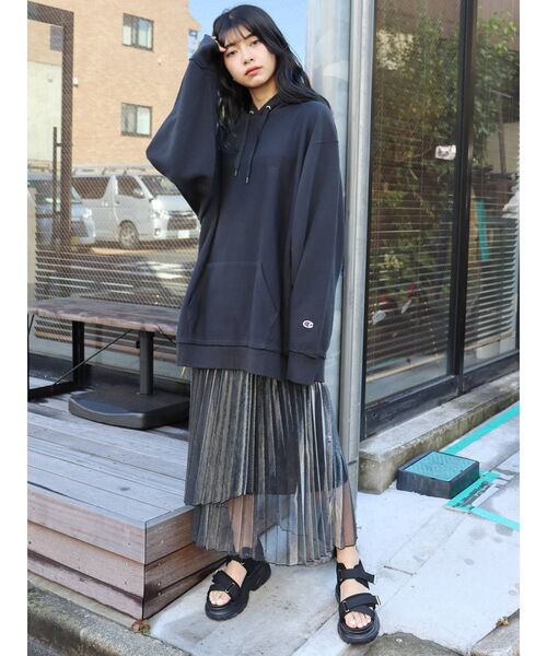 MURUA（ムルーア）の「シャイニープリーツラップスカート（スカート・レディース・ブラック/ブラウン/ベージュ・FREE）」の4枚目の写真