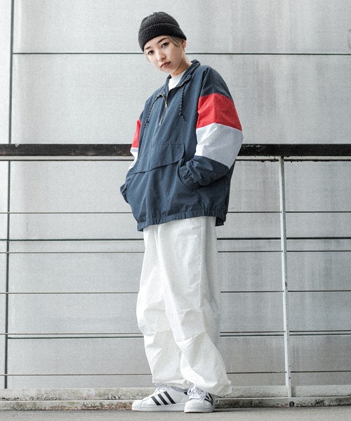 kutir（クティール）の「【セットアップ可】切り替え配色アノラックパーカー（パーカー・レディース・ネイビー/レッド/グリーン・FREE）」の15枚目の写真