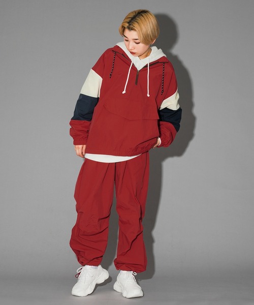 kutir（クティール）の「【セットアップ可】切り替え配色アノラックパーカー（パーカー・レディース・ネイビー/レッド/グリーン・FREE）」の6枚目の写真