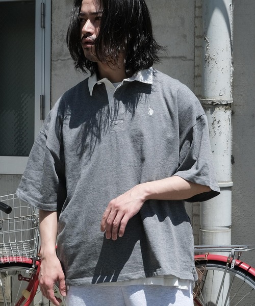 U.S. POLO ASSN.（ユーエスポロアッスン）の「U.S. POLO ASSN. / ユーエスポロアッスン 別注 コラボ ビッグシルエット オーバーサイズ 半袖 ラガーシャツ（ポロシャツ・メンズ・ホワイト/ブラック/ダークグリーン/ネイビー/ライトベージュ/ホワイト系その他/チャコール/ブルー系その他/ブラック系その他・MEDIUM/LARGE）」の5枚目の写真