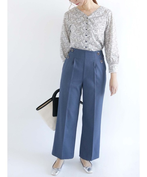 Te chichi(テチチ)の「リバティプリント前釦ブラウス(シャツ/ブラウス・レディース・ネイビー/オフホワイト・フリ-)」の3枚目の写真