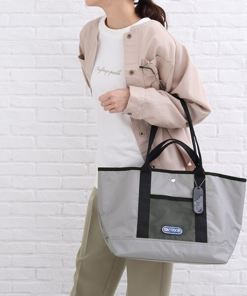 SHOO・LA・RUE（シューラルー）の「◆【コラボ】OUTDOOR PRODUCTSトートバッグ（保冷バッグ付き）（トートバッグ・レディース・ブラック/グレー/ブラウン系4・00）」の13枚目の写真