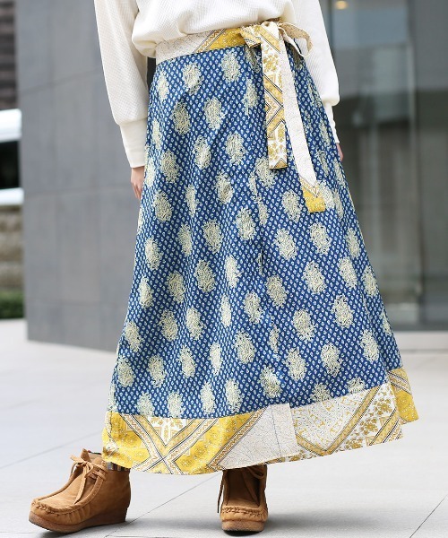 チチカカ（チチカカ）の「ブロックシフトフェイクラップスカート（スカート・レディース・ベージュ/ネイビー/オフホワイト・FREE）」の3枚目の写真