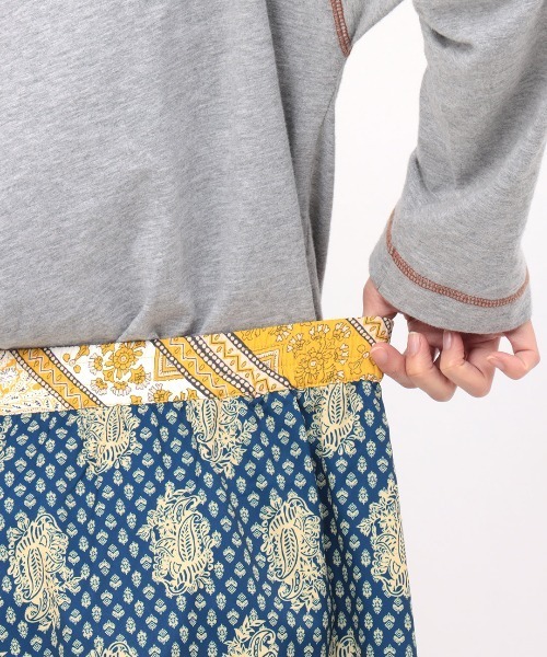 チチカカ（チチカカ）の「ブロックシフトフェイクラップスカート（スカート・レディース・ベージュ/ネイビー/オフホワイト・FREE）」の8枚目の写真