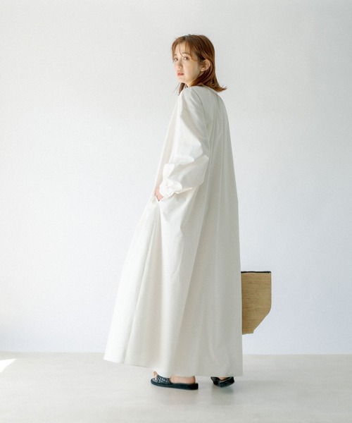 RIVE DROITE(リヴドロワ)の「神山まりあさんコラボ/バイカラーワンピース(ワンピース・レディース・ブラック/オフホワイト・40/38/36)」の11枚目の写真