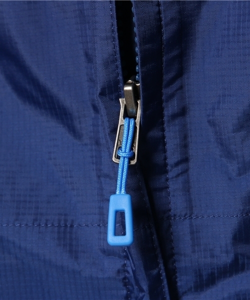 patagonia（パタゴニア）の「Patagonia / トレントシェル・ジャケット（ジャパン・スペシャル）（ナイロンジャケット・メンズ・オリーブ/ネイビー・SMALL/MEDIUM）」の11枚目の写真